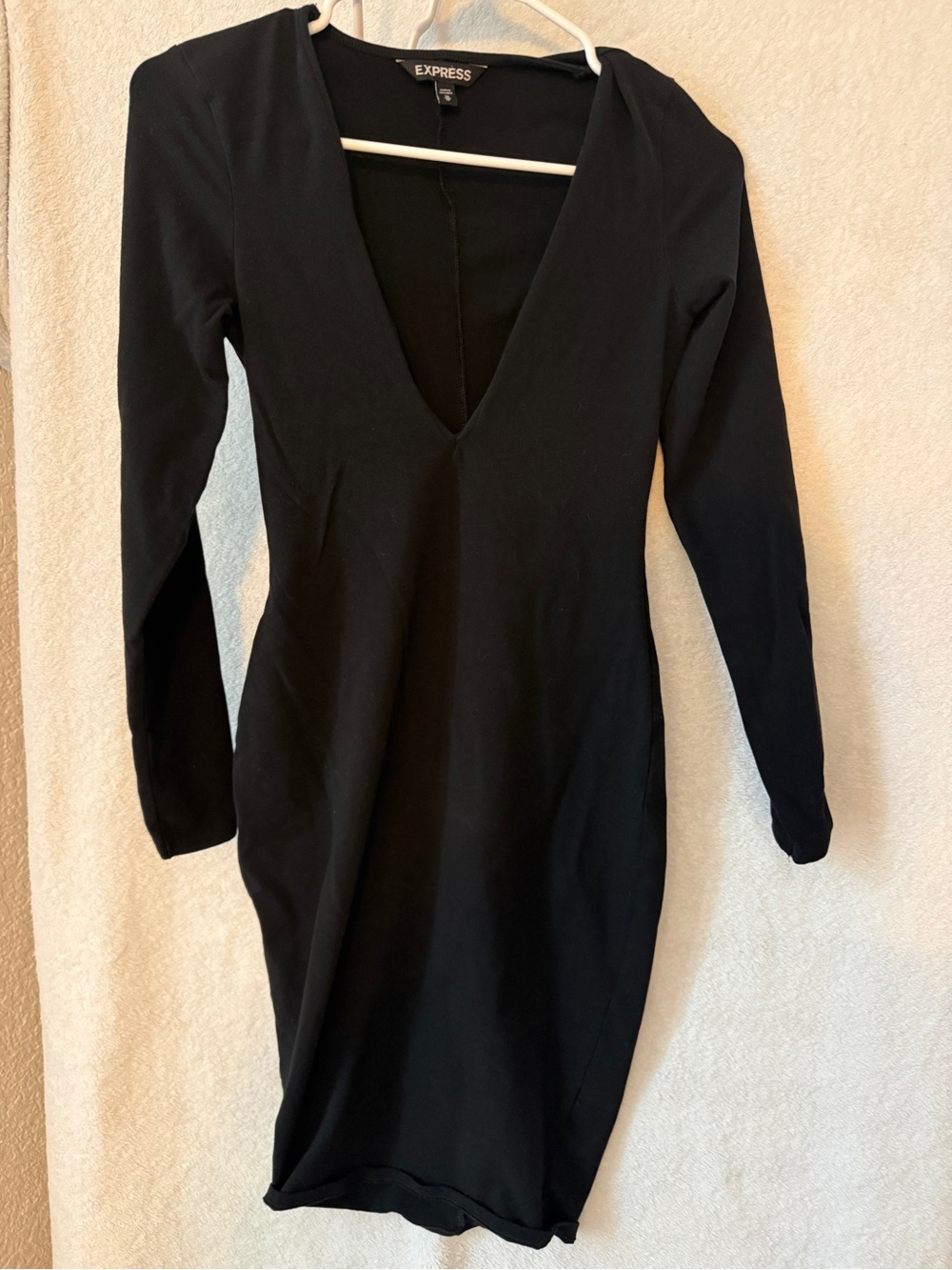 Express Black Long-Sleeve Deep V Bodycon Dress